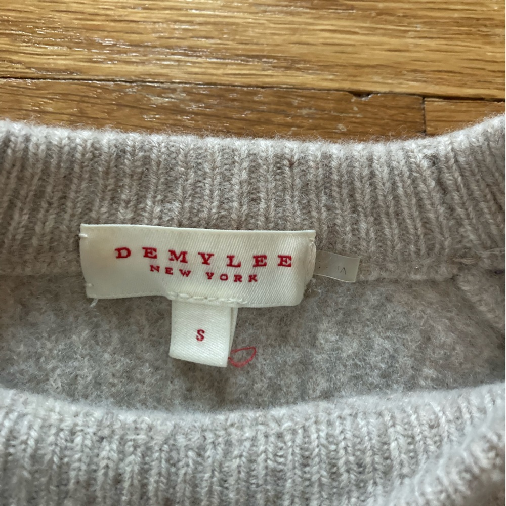 Demylee Remy Sweater in Barley Size Small - Picture 3 of 4